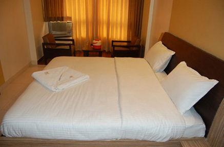 Hotel Bhagyalaxmi Shirdi Quarto foto