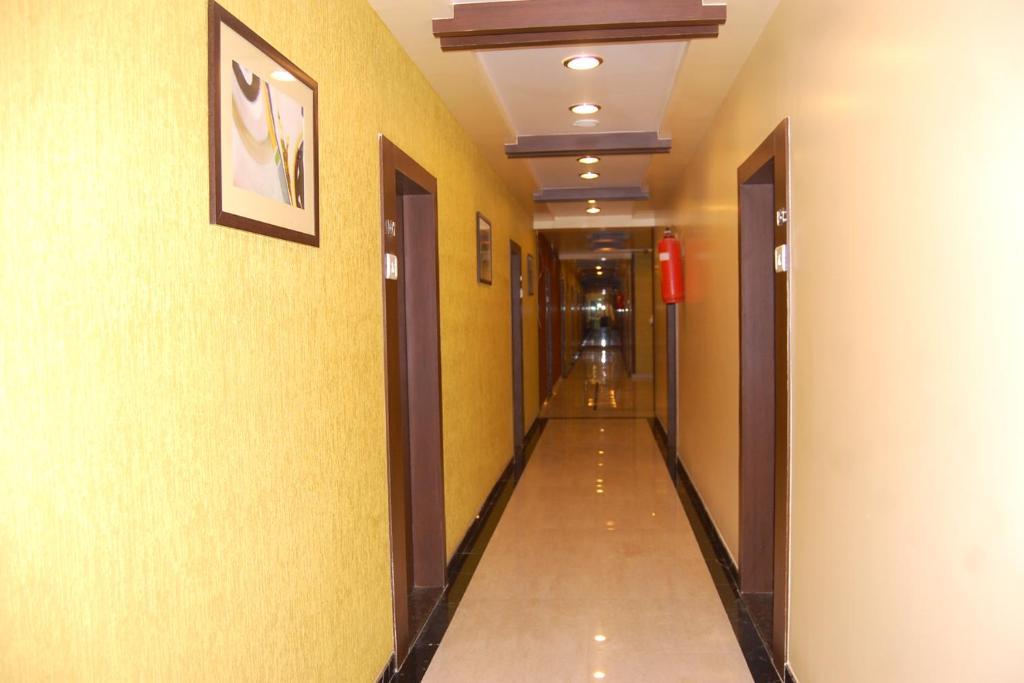 Hotel Bhagyalaxmi Shirdi Exterior foto